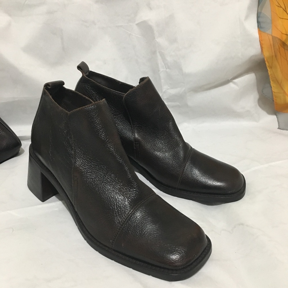 Colin Stuart  Brown Leather Shoes